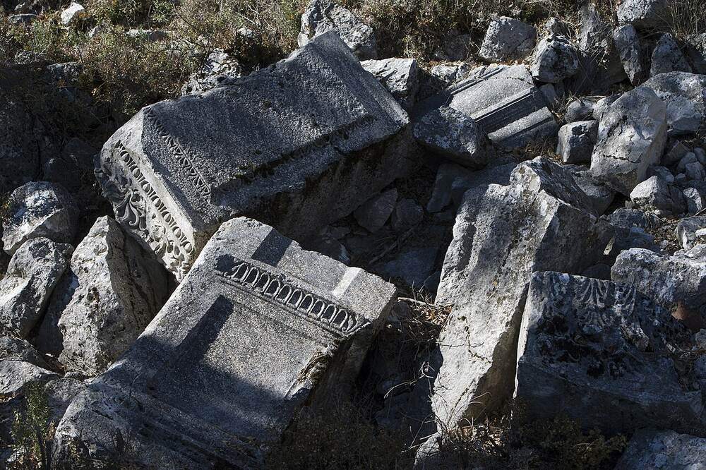 Termessos hike — Termessos Colonnaded street 3364